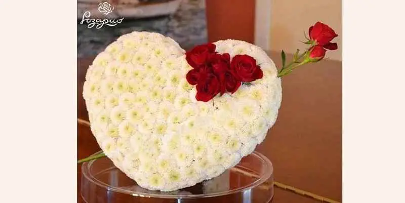 Игрушка из цветов - Я тебя люблю