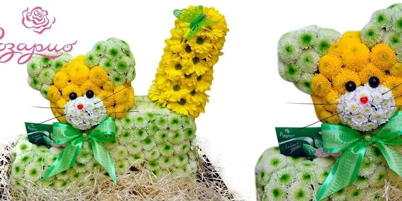 Игрушка из цветов - Котик