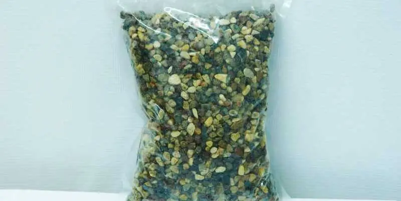 Грунт Пестрый 3-5мм 1кг