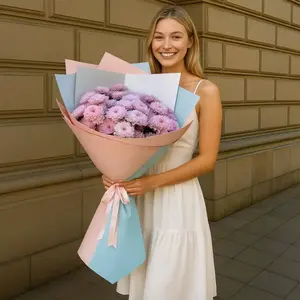 Букет гигант из светло-розовых хризантем